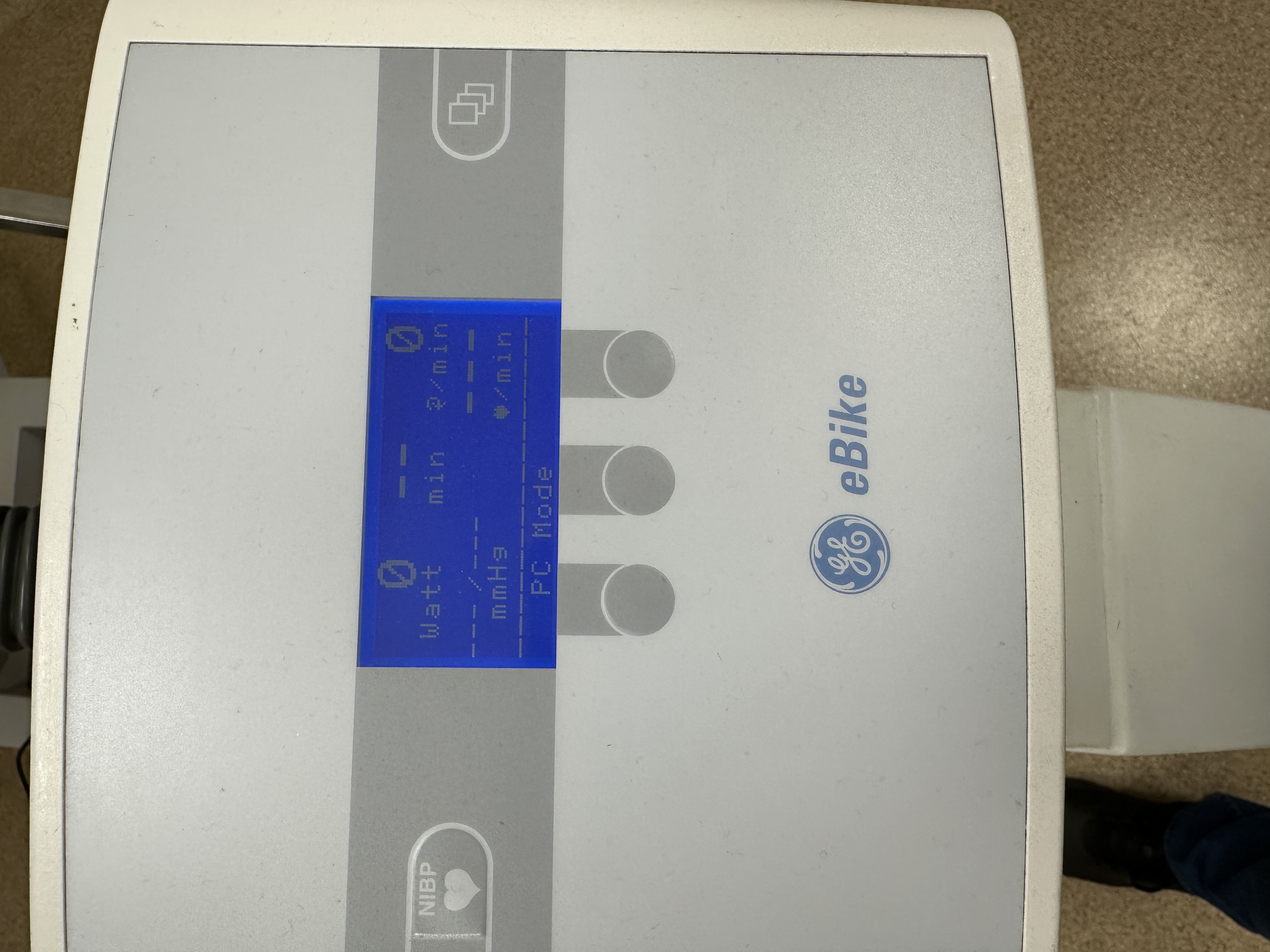 Cykloergometr leżankowy GE eBike 2014r.